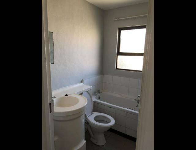 3 BEDROOM PROPERTY TO RENT IN AMALINDA